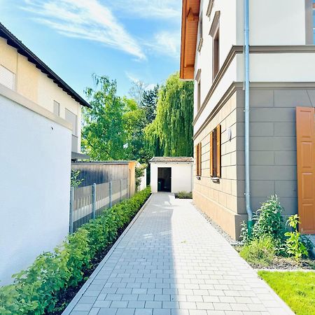 E&K Living - Design Apartments - Netflix - Audi - In Village - Free Parking Ingolstadt Esterno foto